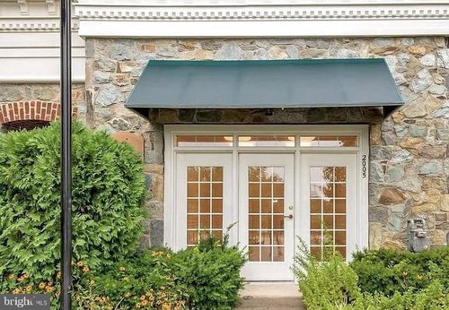 2005 Idlewild Blvd, Fredericksburg, VA, 22401-2635 | Card Image