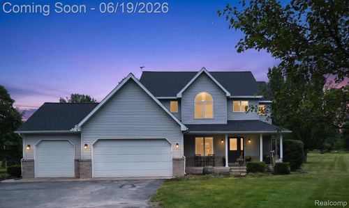 7040 Mcguire Rd, Fenton, MI, 48430-4321 | Card Image
