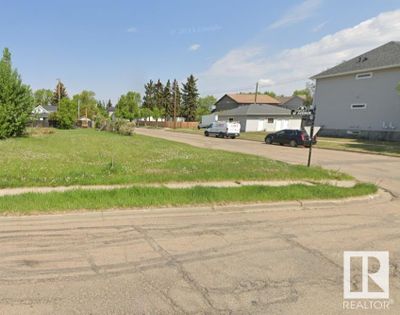 9702 101 St, Home with 0 bedrooms, 0 bathrooms and null parking in Morinville AB | Image 2