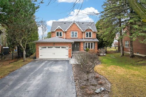89 Marsden Crt, Newmarket, ON, L3Y7P6 | Card Image