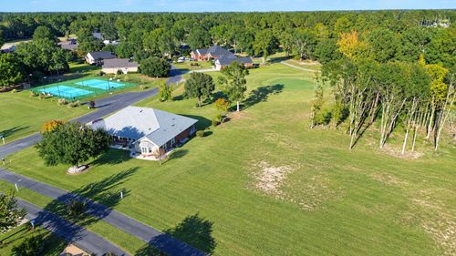 92 Ridge Lake Dr, Manning, SC, 29102-9511 | Card Image