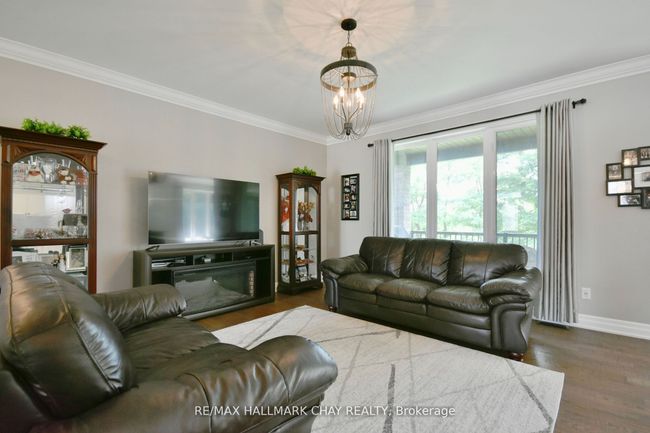 5 Kanata Crt, House other with 3 bedrooms, 2 bathrooms and 6 parking in Springwater ON | Image 7
