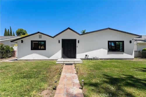 5226 Woodman Ave, Sherman Oaks, CA, 91401-5829 | Card Image