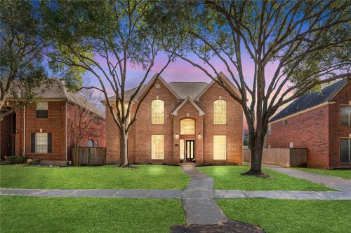 1514 Briarbend Dr, Sugar Land, TX, 77479-6027 | Card Image