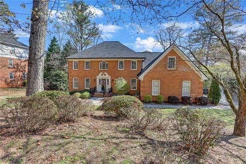 7575 Hunters Woods Dr, Atlanta, GA, 30350-5631 | Card Image