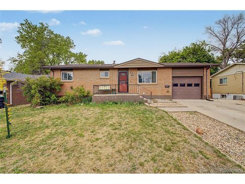 1521 Lamplighter Dr, Longmont, CO, 80501 | Card Image