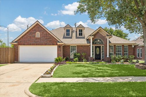 1602 Oak Place Ct, Pearland, TX, 77581-6187 | Card Image