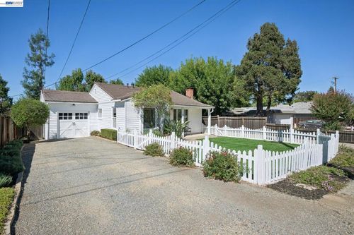3469 Bernal Ave, Pleasanton, CA, 94566-7174 | Card Image