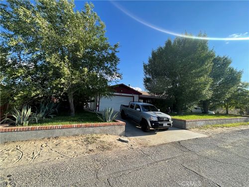 17244 Newmont Ave, Lancaster, CA, 93535 | Card Image