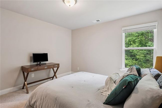 5662 Valley Loop, House other with 4 bedrooms, 3 bathrooms and null parking in Fairburn GA | Image 32