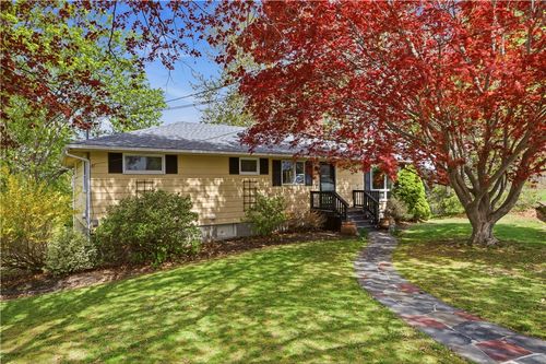24 Harbor View Rd, Portsmouth, RI, 02871-1004 | Card Image