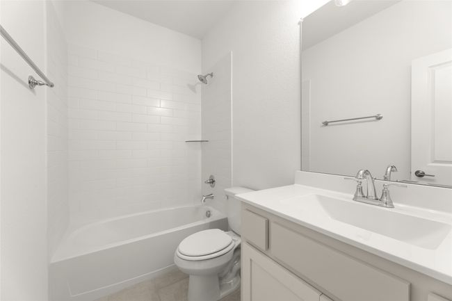 1001 Emerald Trace- Bathroom-1 | Image 27