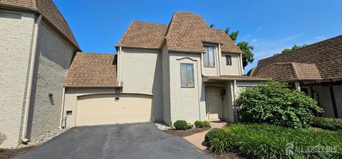 3 Park Gate Dr, Edison, NJ, 08820-4025 | Card Image