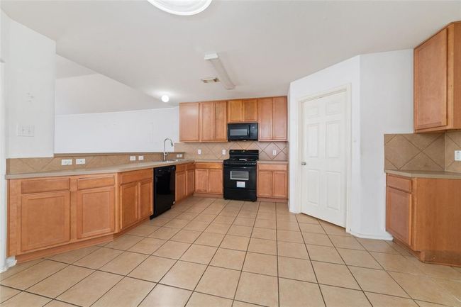2611 Floral Bloom Way, House other with 3 bedrooms, 2 bathrooms and 2 parking in Fresno TX | Image 7