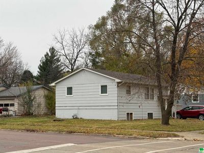 904 W Clark St., House other with 4 bedrooms, 2 bathrooms and null parking in Vermillion SD | Image 2