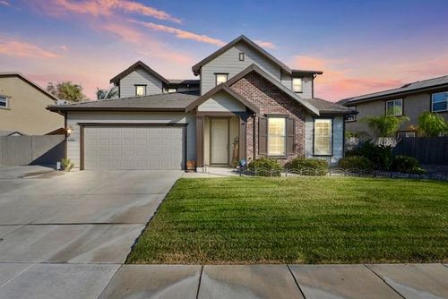 345 Cinnamon Teal Way, Newman, CA, 95360-9555 | Card Image