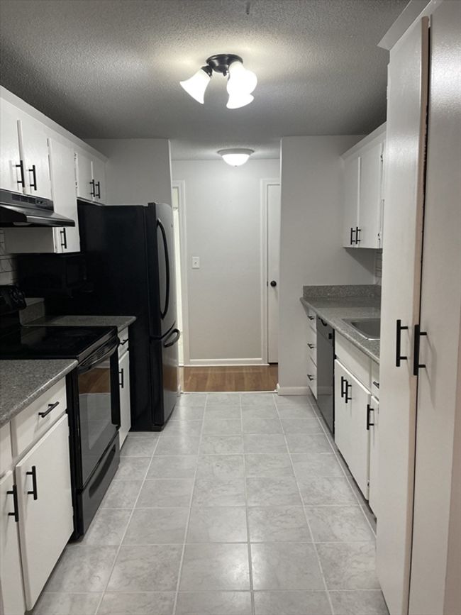 APT-18A - 200 Manning St, Condo with 2 bedrooms, 1 bathrooms and 2 parking in Hudson MA | Image 8