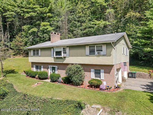 141 Church Hill Rd, Lehighton, PA, 18235-9751 | Card Image