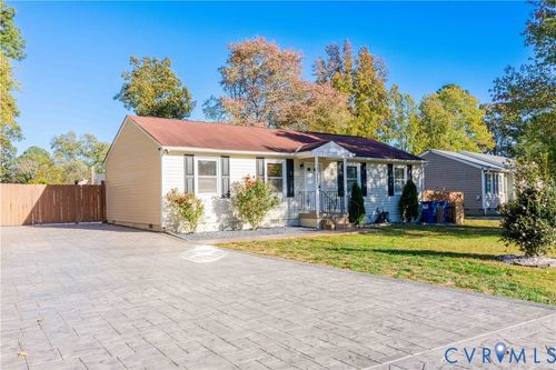 10125 Agincourt Ln, North Chesterfield, VA, 23237-3938 | Card Image