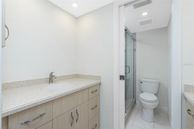 UNIT-212 - 1551 Beach Rd, Condo with 2 bedrooms, 2 bathrooms and null parking in Englewood FL | Image 26
