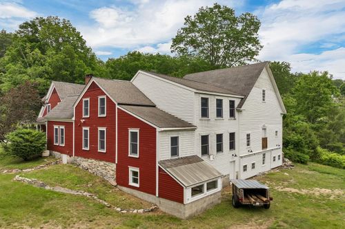 396 Governor Wentworth Hwy, Center Tuftonboro, NH, 03816 | Card Image