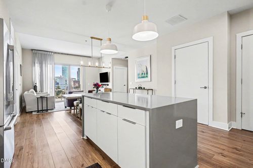 apt-710-214 Hunt St, Durham, NC, 27701-4888 | Card Image