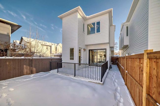 2044 41 Avenue Sw, Home with 4 bedrooms, 3 bathrooms and 2 parking in Calgary AB | Image 43