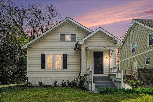 1382 Elizabeth Ln, Atlanta, GA, 30344-1745 | Card Image