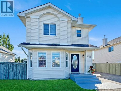 7901 Westpointe Dr, Grande Prairie, AB, T8W2T9 | Card Image