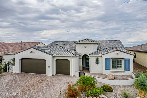 2333 E Copper Valley Way, Green Valley, AZ, 85614 | Card Image