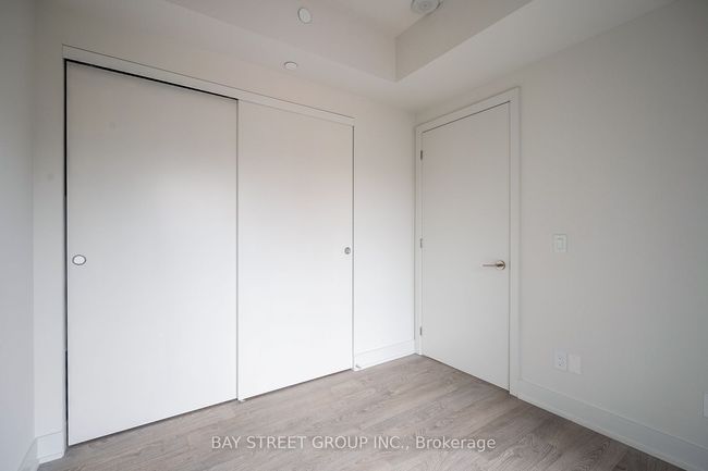 1503 - 8 Cumberland St, Condo with 2 bedrooms, 2 bathrooms and null parking in Toronto ON | Image 12