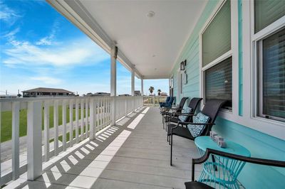 3911 5th Street, House other with 3 bedrooms, 2 bathrooms and null parking in Galveston TX | Image 2