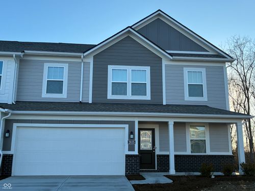 2835 Woods Edge Dr, Greenwood, IN, 46143-6136 | Card Image