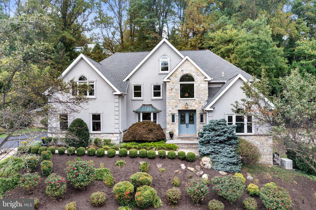 Gulph Creek Dr, Wayne, PA 19087