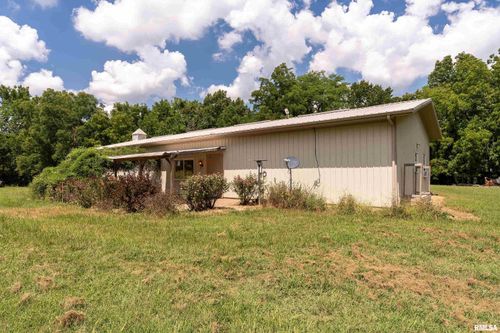 2 N Jungle Rd, Murphysboro, IL, 62966-6460 | Card Image