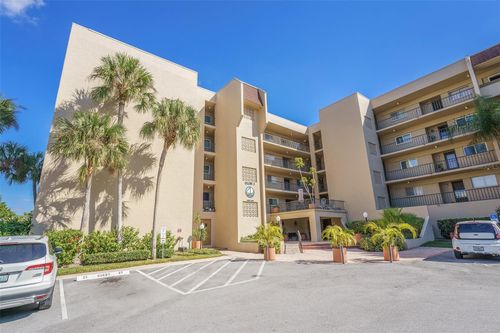 apt-1201-90 S Highland Ave, Tarpon Springs, FL, 34689-5351 | Card Image