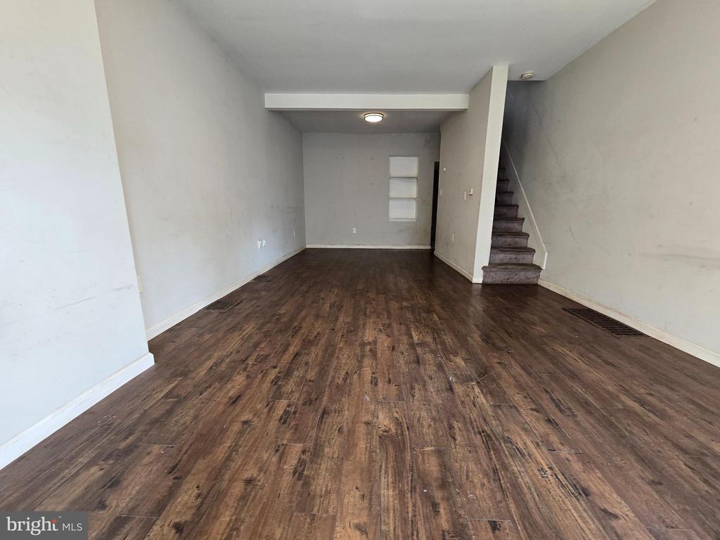 Residential in PHILADELPHIA 4