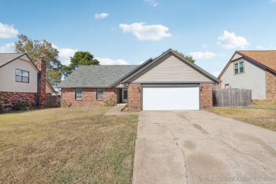 13409 E 45th Street, House other with 3 bedrooms, 2 bathrooms and null parking in Tulsa OK | Image 1