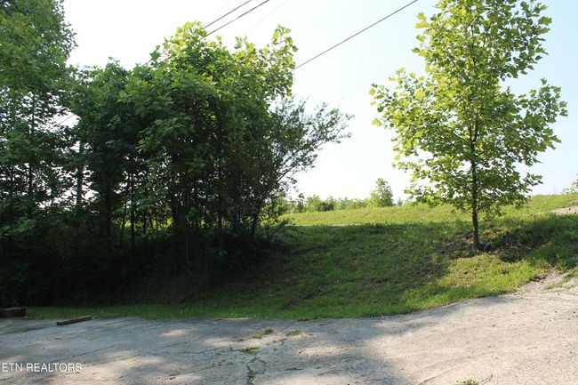 2122 Pickett Park Hwy, House other with 3 bedrooms, 2 bathrooms and null parking in Jamestown TN | Image 6