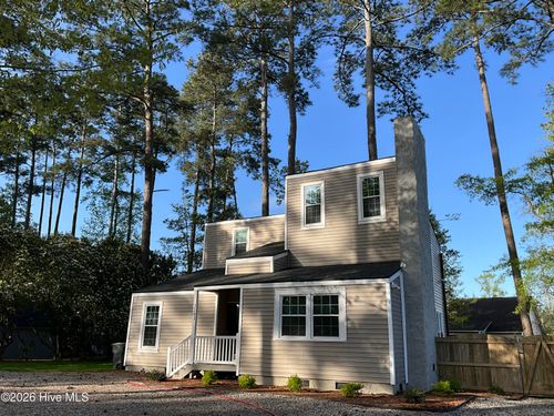 3203 Gordon Dr, Greenville, NC, 27834-4925 | Card Image