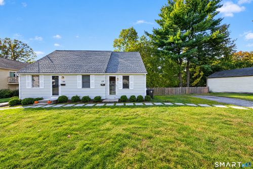219-221 Meadows End Rd, Milford, CT, 06460-5639 | Card Image