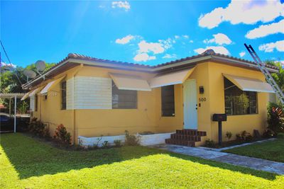 500 Nw 43rd St, House other with 2 bedrooms, 1 bathrooms and null parking in Miami FL | Image 1