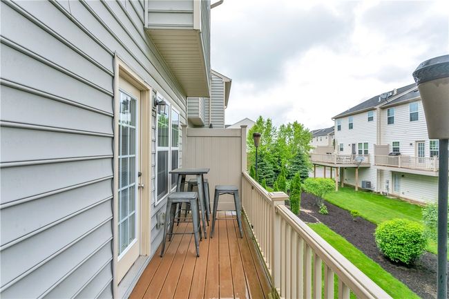 1503 Pointe View Dr, Townhouse with 3 bedrooms, 3 bathrooms and 2 parking in Mars PA | Image 18