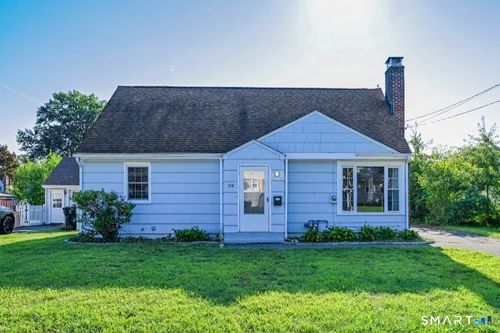 114 Randal Ave, West Hartford, CT, 06110-1747 | Card Image