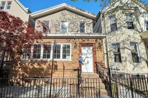 51 Van Siclen Ave, Brooklyn, NY, 11207-2601 | Card Image