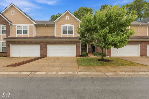 5675 Brownstone Dr, Indianapolis, IN, 46220-5853 | Card Image