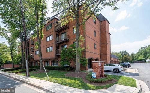 311-8 Russell Ave, GAITHERSBURG, MD, 20877-2965 | Card Image