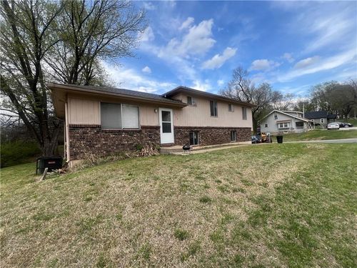 3102 N 68th St, Kansas City, KS, 66109-1343 | Card Image