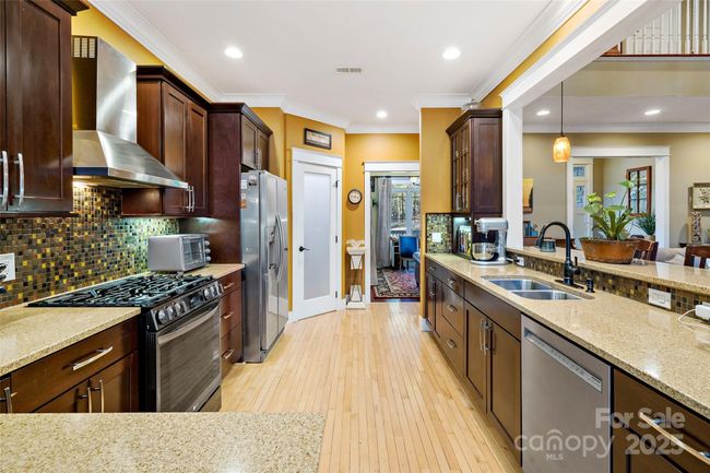 Kitchen | Image 14
