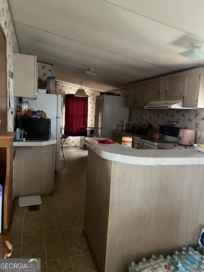 1357 Edgewood Ave, House other with 3 bedrooms, 2 bathrooms and null parking in Douglas GA | Image 11